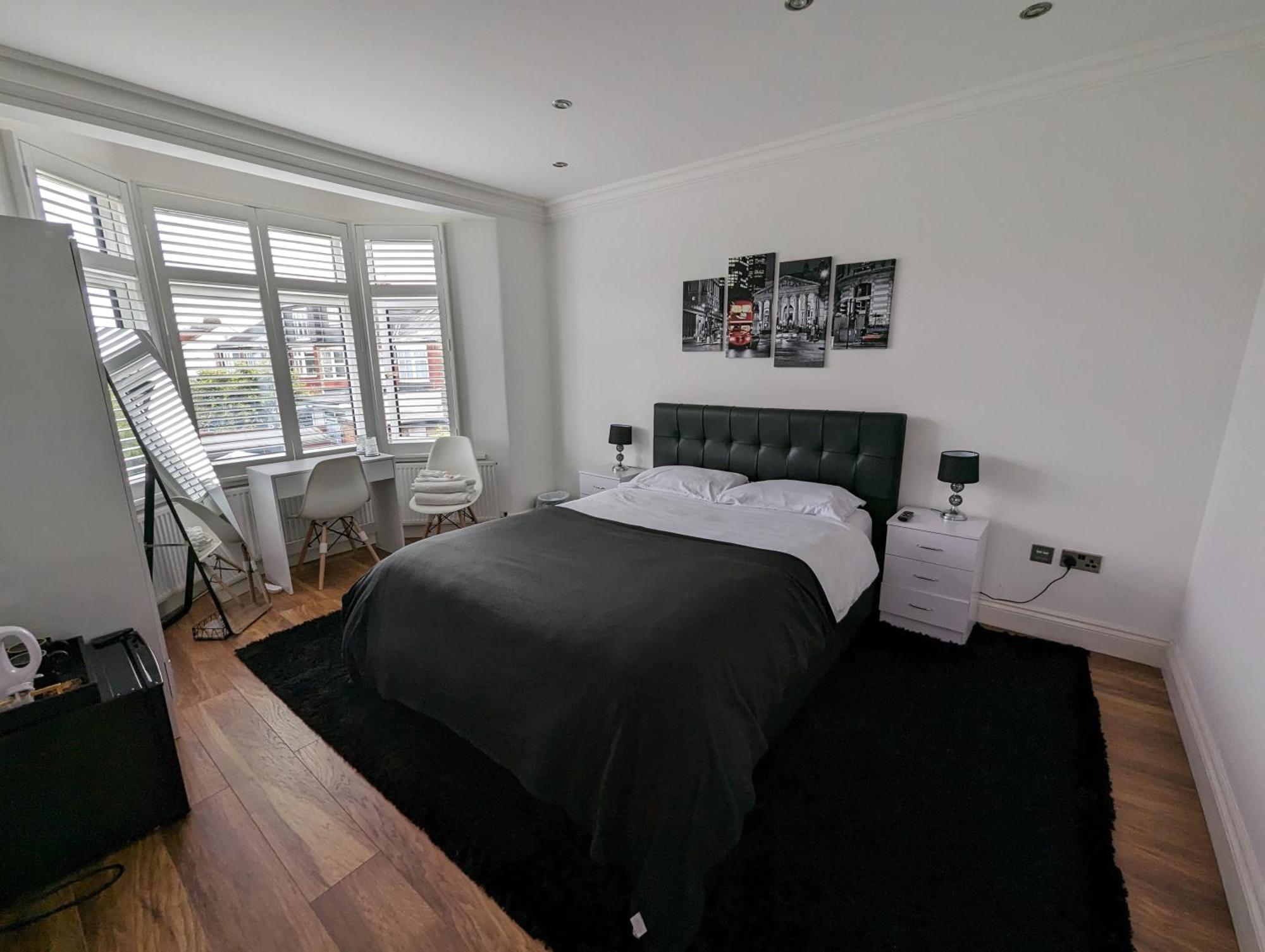 Luxury Hotel Rooms Palmers Green Bagian luar foto